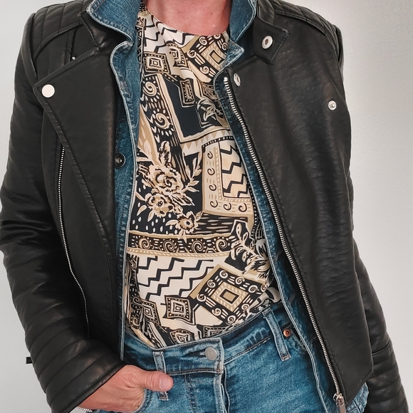 Women's Silk Patterned Short Sleeve Spenser Jeremy Blouse - Picture 4 of 8